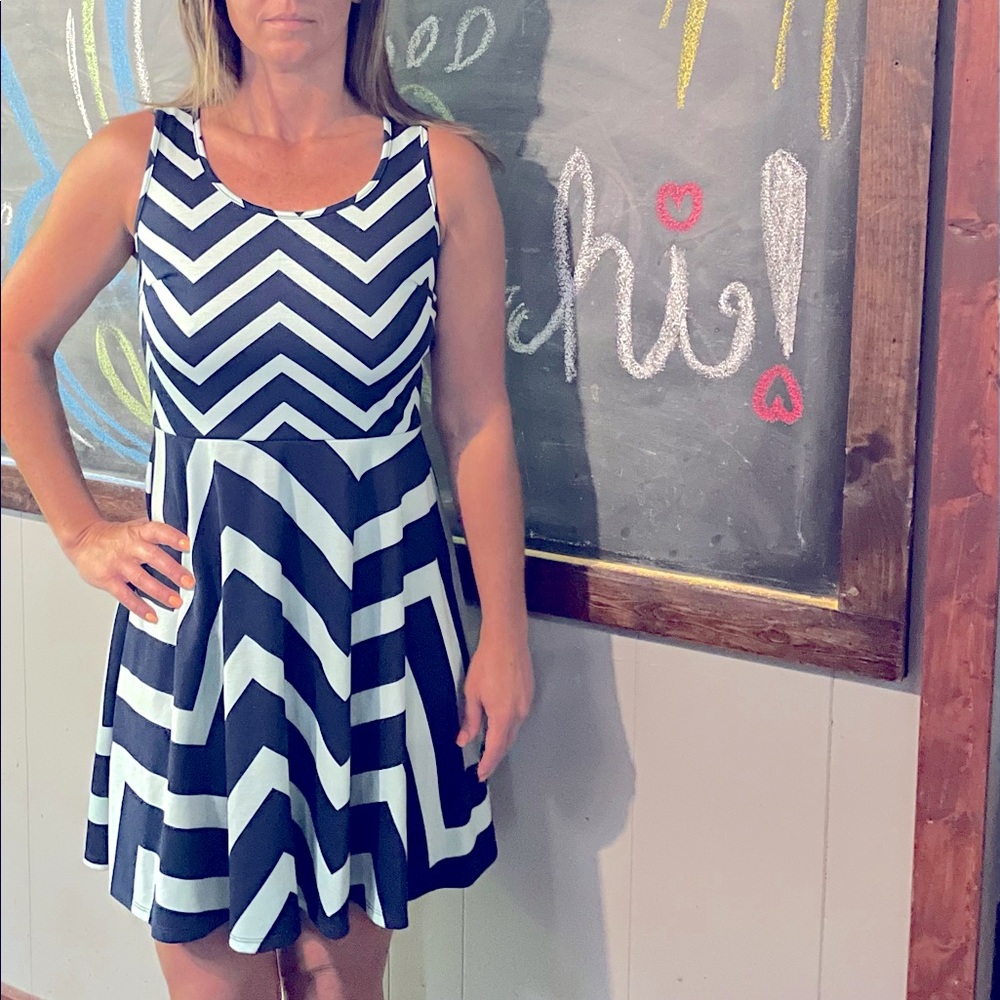 *5 for $25* EUC xhilaration dress medium